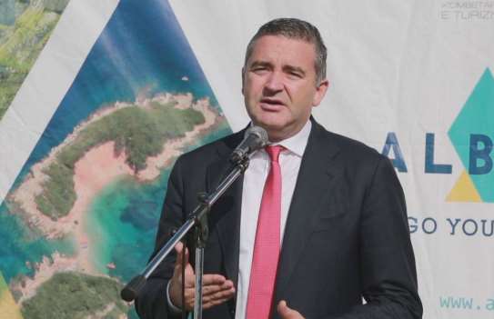 Cfare do ndodhe me turizmin- Klosi: Ne qershor mund te nisin fluturimet, plan masash